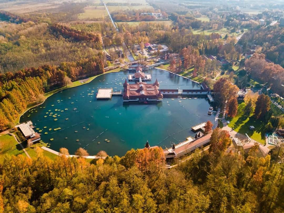 Best Relax Heviz Apartman Экстерьер фото
